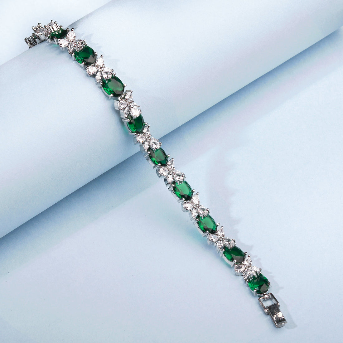 Green  Colour With White Colour Flower  Style Bracelet - Adjustable for all size