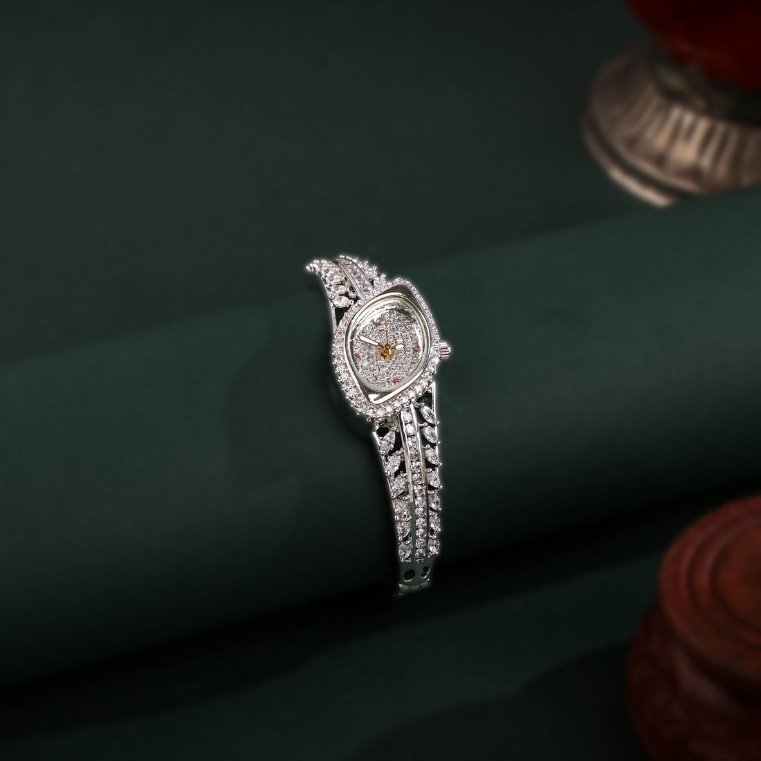 Sparkling Radiance Cubic Zirconia Elegance with Luxury Women Watch