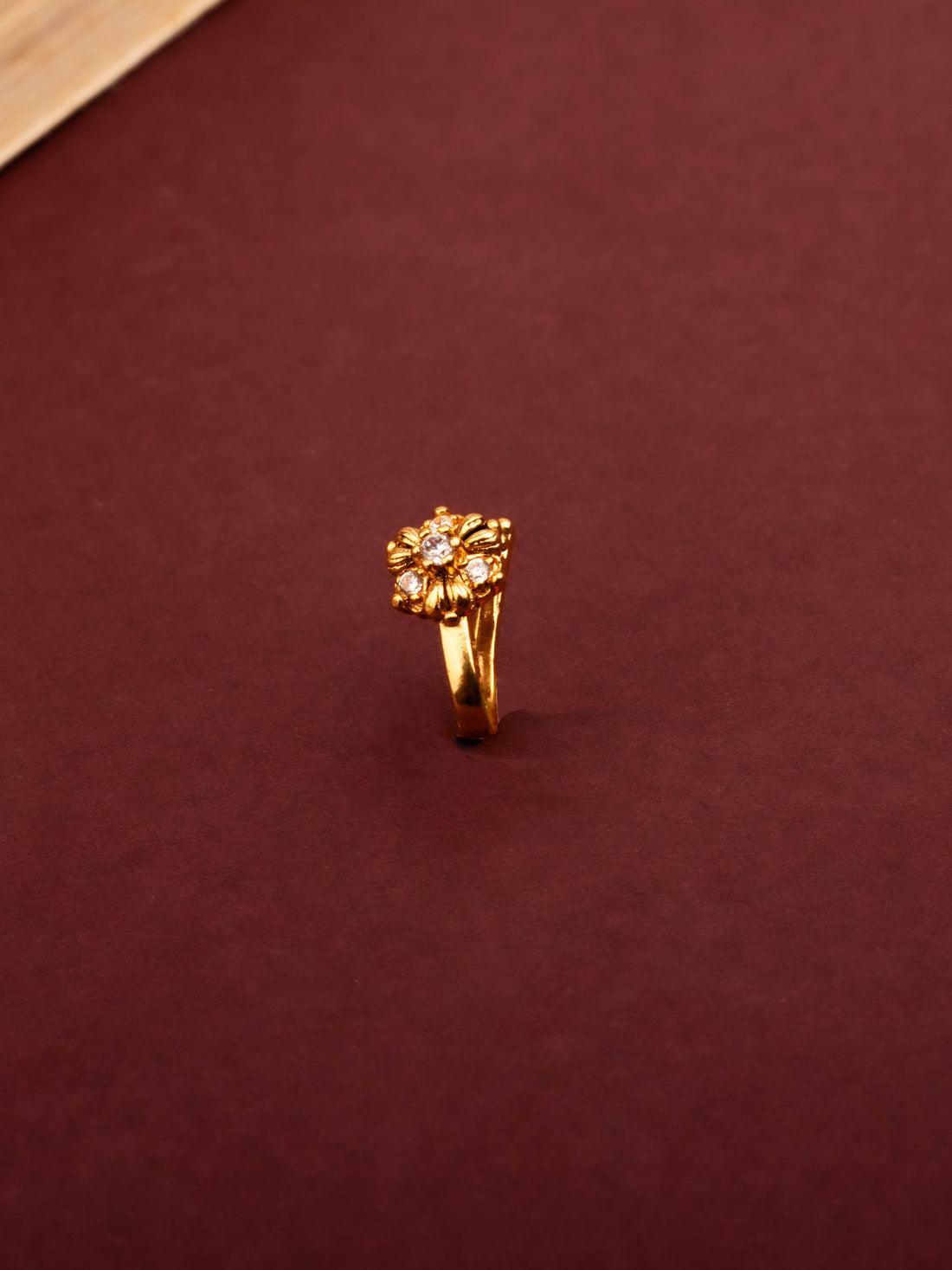 House of Anantara Gold-Plated Flower Inspired Zircon Studded Nosepin